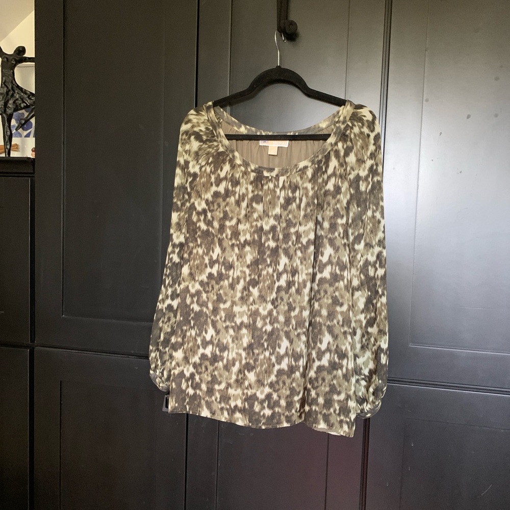 Michael Kors Women's Blouse in Brown and Cream Pattern